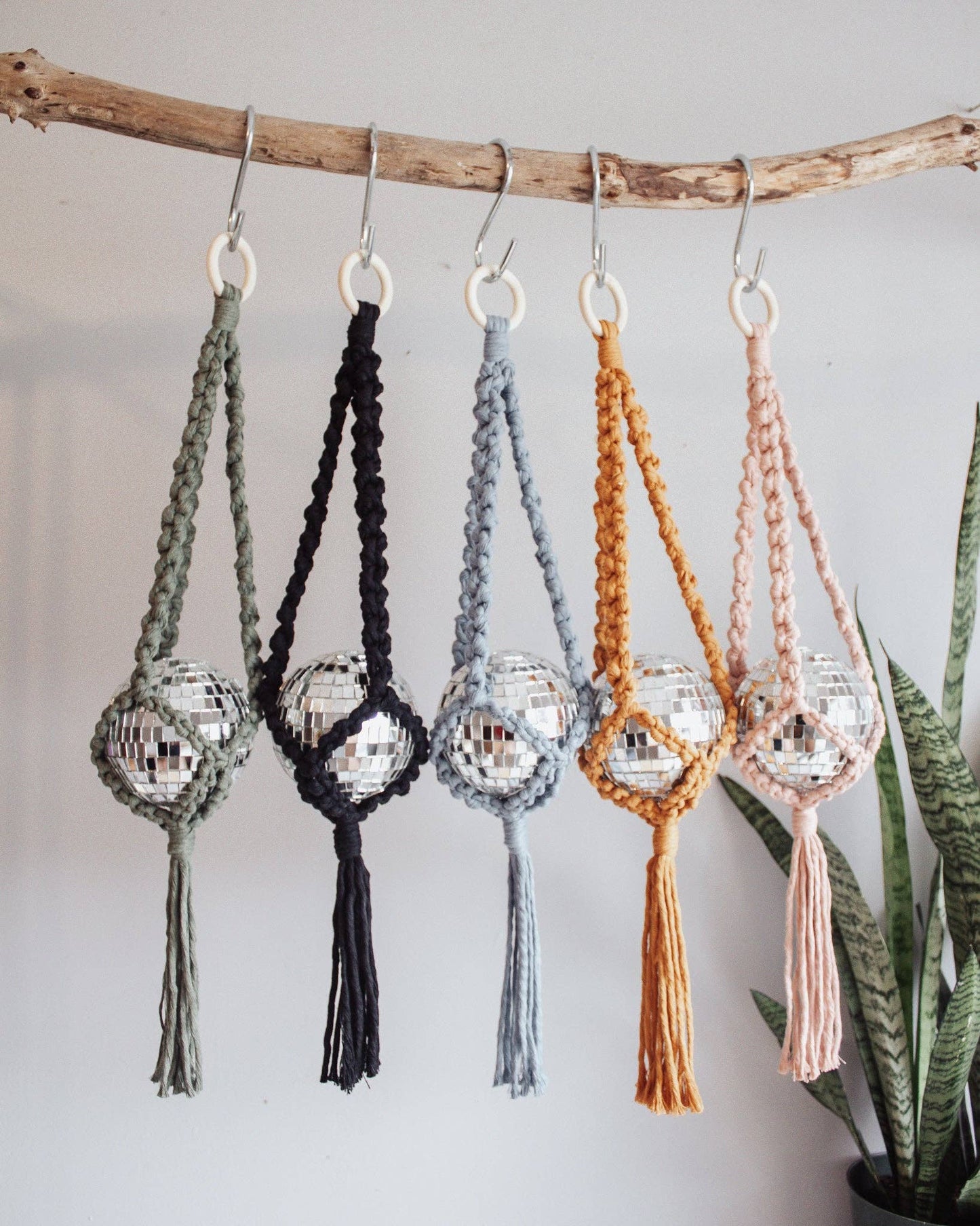 Disco Ball Macrame Hanger: Black