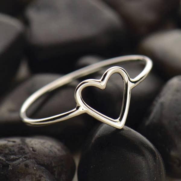 Sterling Silver Open Heart Ring: Sterling Silver / 8